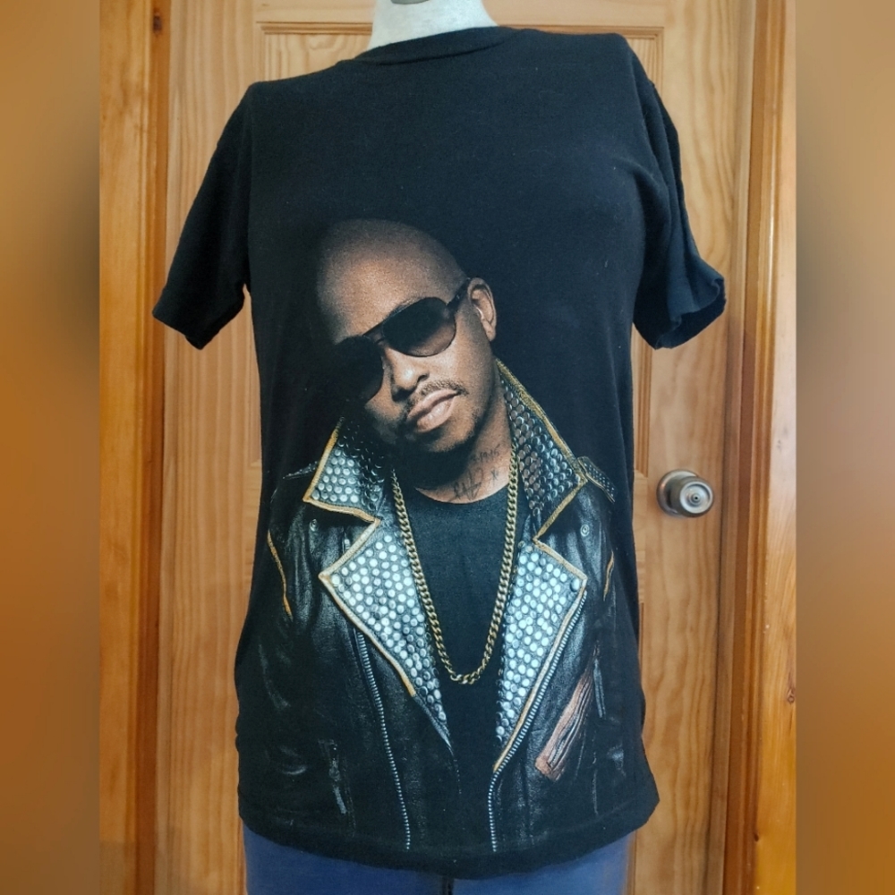 Autographed Raheem DeVaughn t shirt Signed in 2015 see pics Size Small R&B Soul